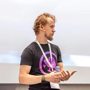 Иван Смирнов — основатель Smirnov School